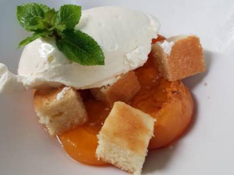 Financier, Abricots du Rousillon et Ganache Montée Chocolat Blanc